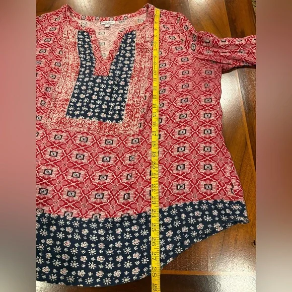 Women's Red and Blue Patterned Top, by Rebecca Malone, size 1X UEC - Picture 6 of 6